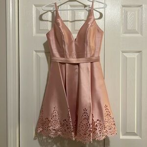 Sherri Hill Short Pink V Neck Homecoming Cocktail Dress Size 4